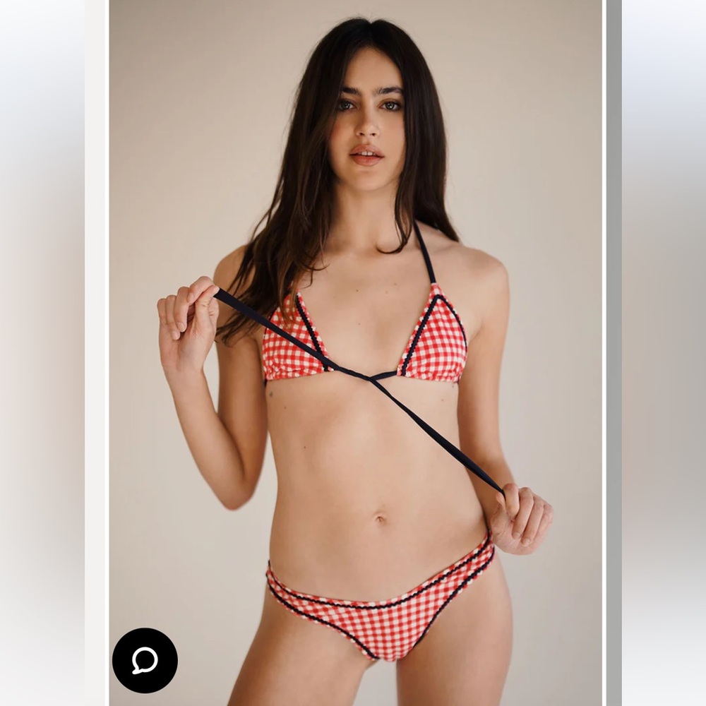 Frankie’s Bikinis Coastal Cherry Picnic